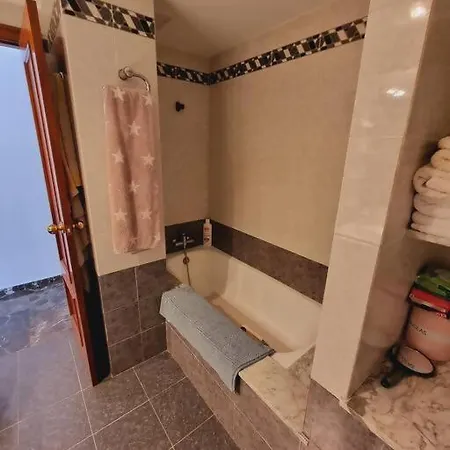 Atico Al Lado De La Marina Apartman *