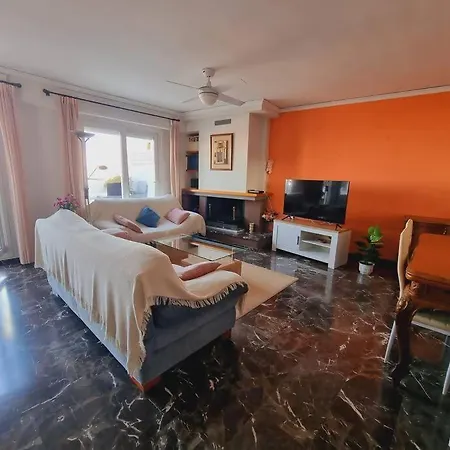 Atico Al Lado De La Marina Apartman *